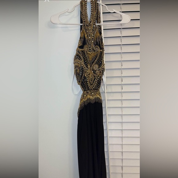 Dresses & Skirts - Tony bowls gown